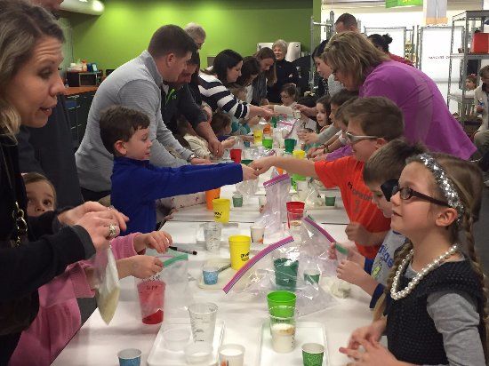 OH WOW The Roger & Gloria Jones Children's Center for Science & Technology